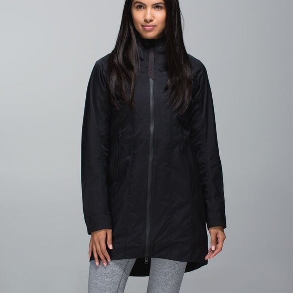 lululemon athletica Jackets & Blazers - Lululemon Women's Black Rain Rebel Hooded Classic Rain Jacket Size 4